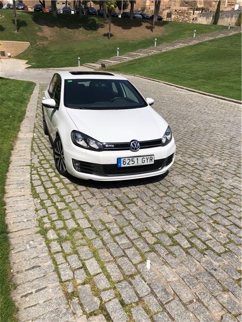 Volkswagen Golf 2010 DSG foto 2
